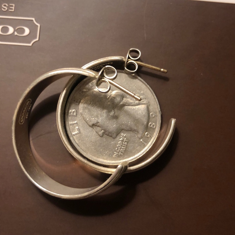 🔥Coach🔥 Silver Hoop Earrings - Picture 7 of 8